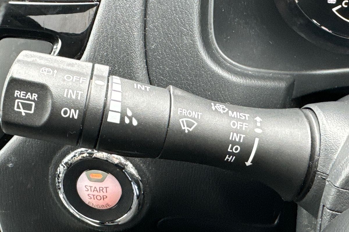2014 Nissan Pathfinder ST-L R52