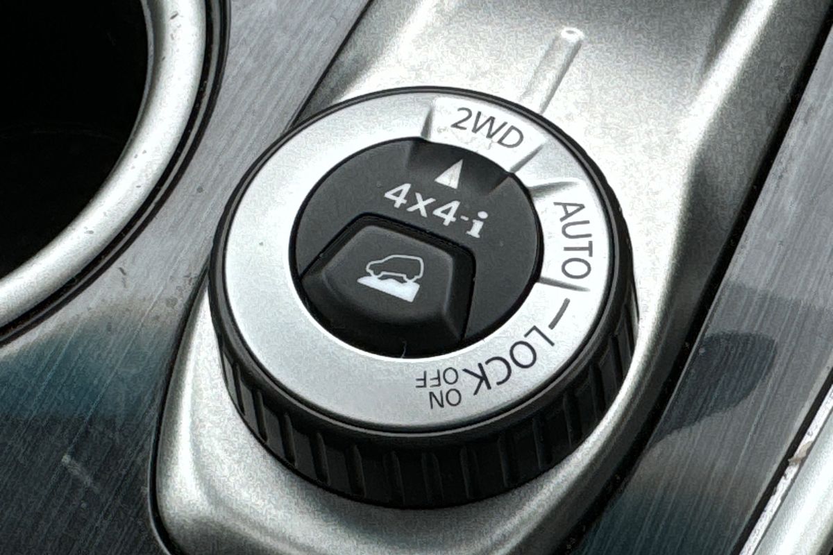 2014 Nissan Pathfinder ST-L R52