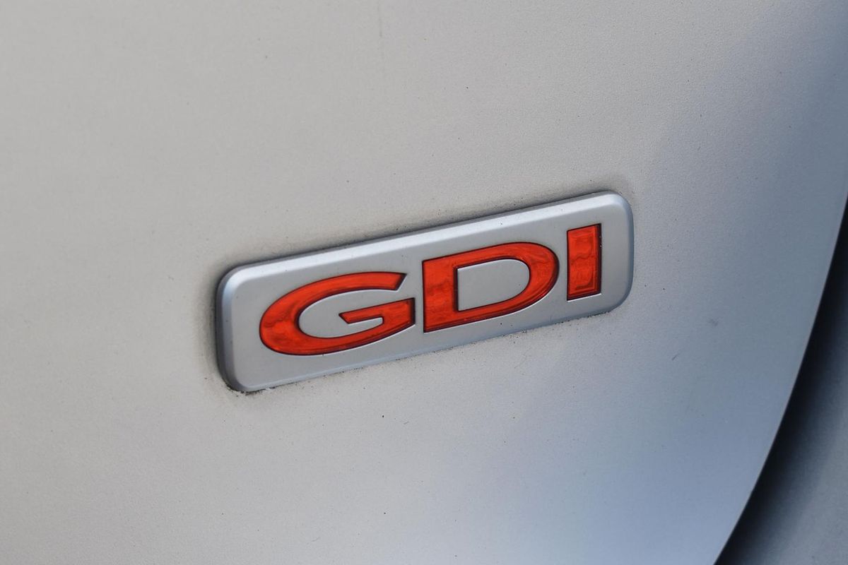2016 Kia Carnival S YP