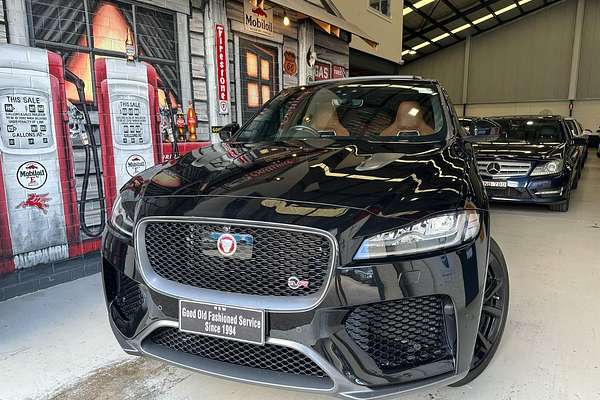 2019 Jaguar F-PACE SVR X761