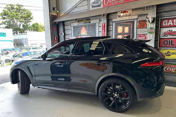 2019 Jaguar F-PACE SVR X761