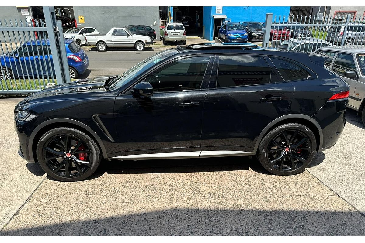 2019 Jaguar F-PACE SVR X761