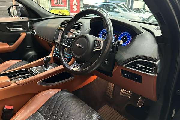 2019 Jaguar F-PACE SVR X761