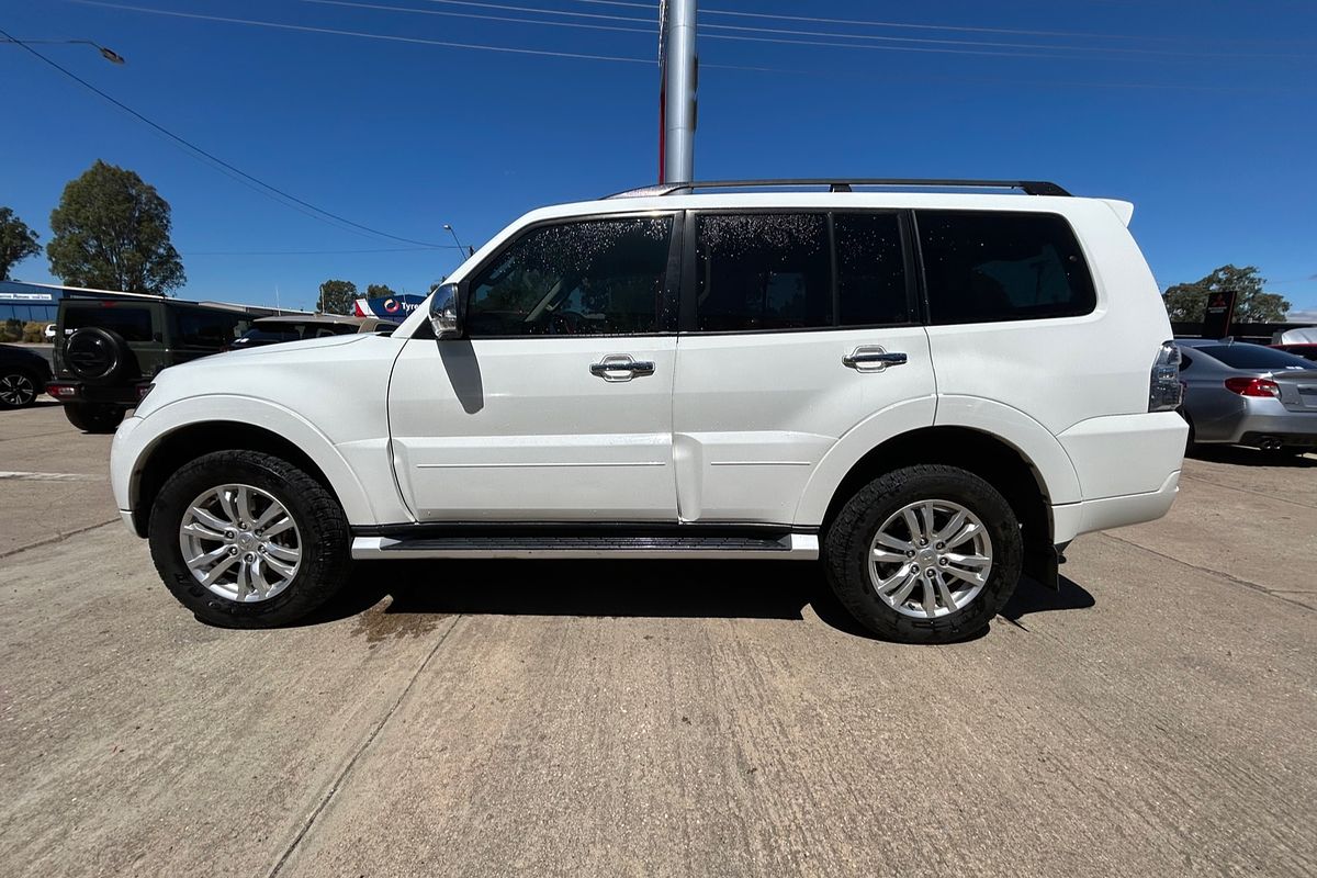 2017 Mitsubishi Pajero GLS NX