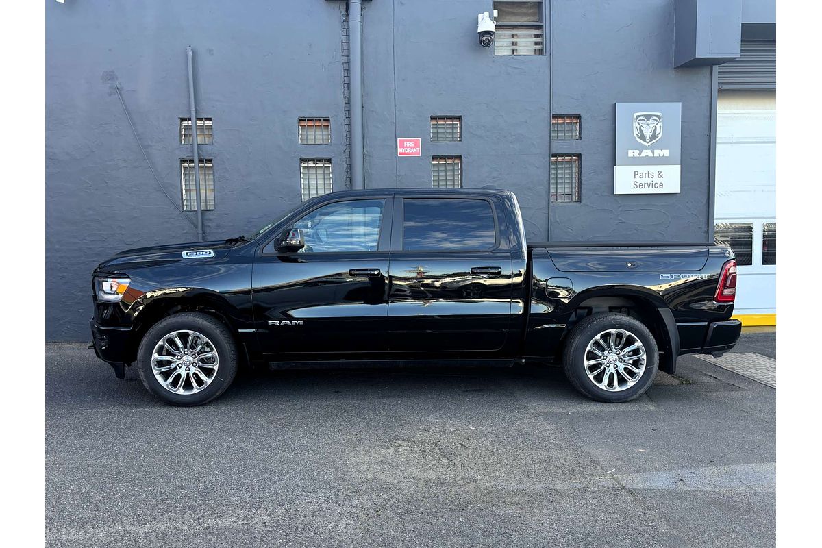 2024 RAM 1500 Laramie Sport RamBox DT 4X4 SWB