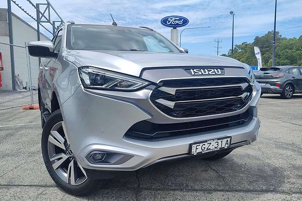 2023 Isuzu MU-X LS-T