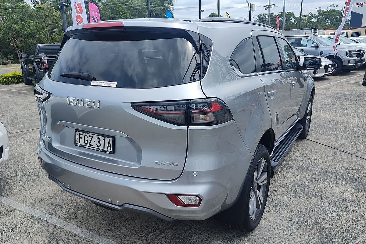 2023 Isuzu MU-X LS-T