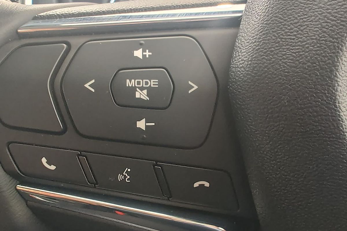 2023 Isuzu MU-X LS-T
