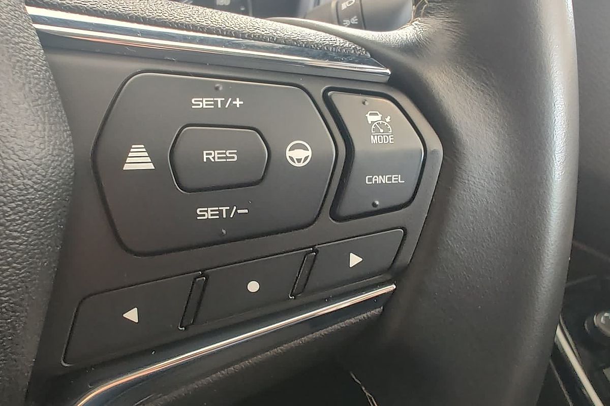 2023 Isuzu MU-X LS-T