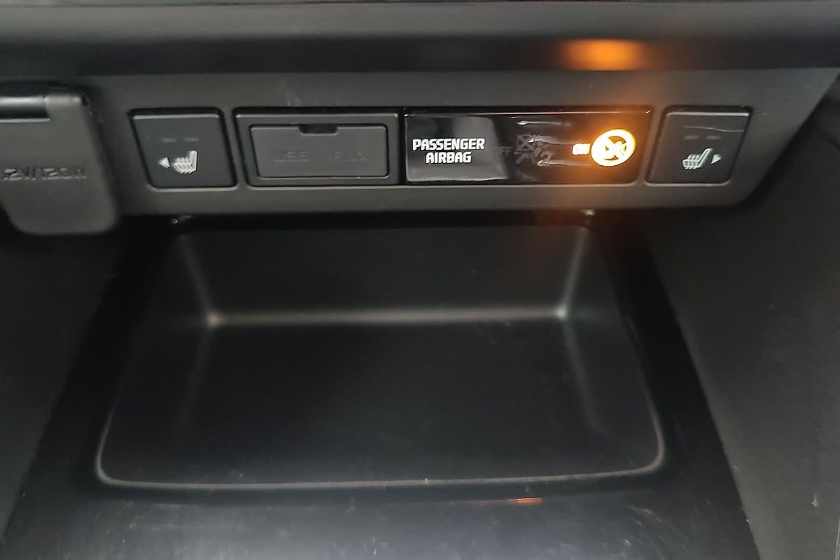 2023 Isuzu MU-X LS-T
