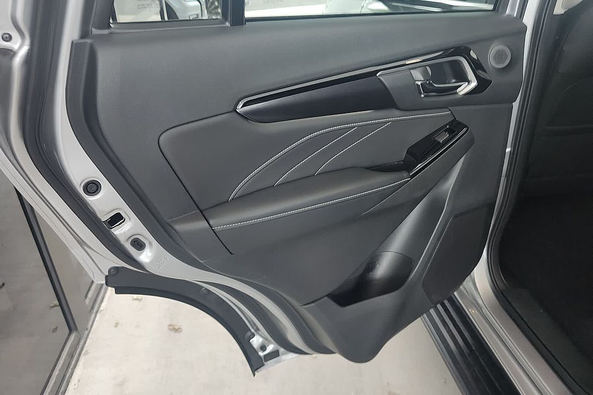 2023 Isuzu MU-X LS-T