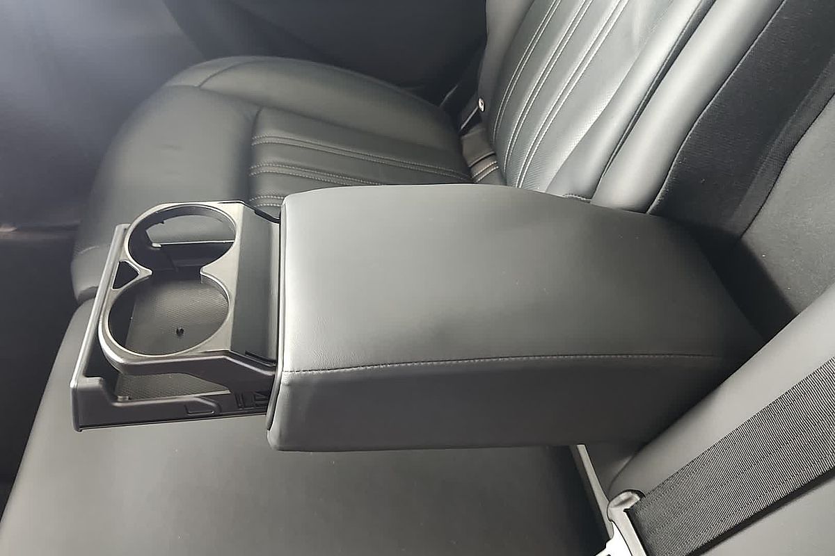 2023 Isuzu MU-X LS-T