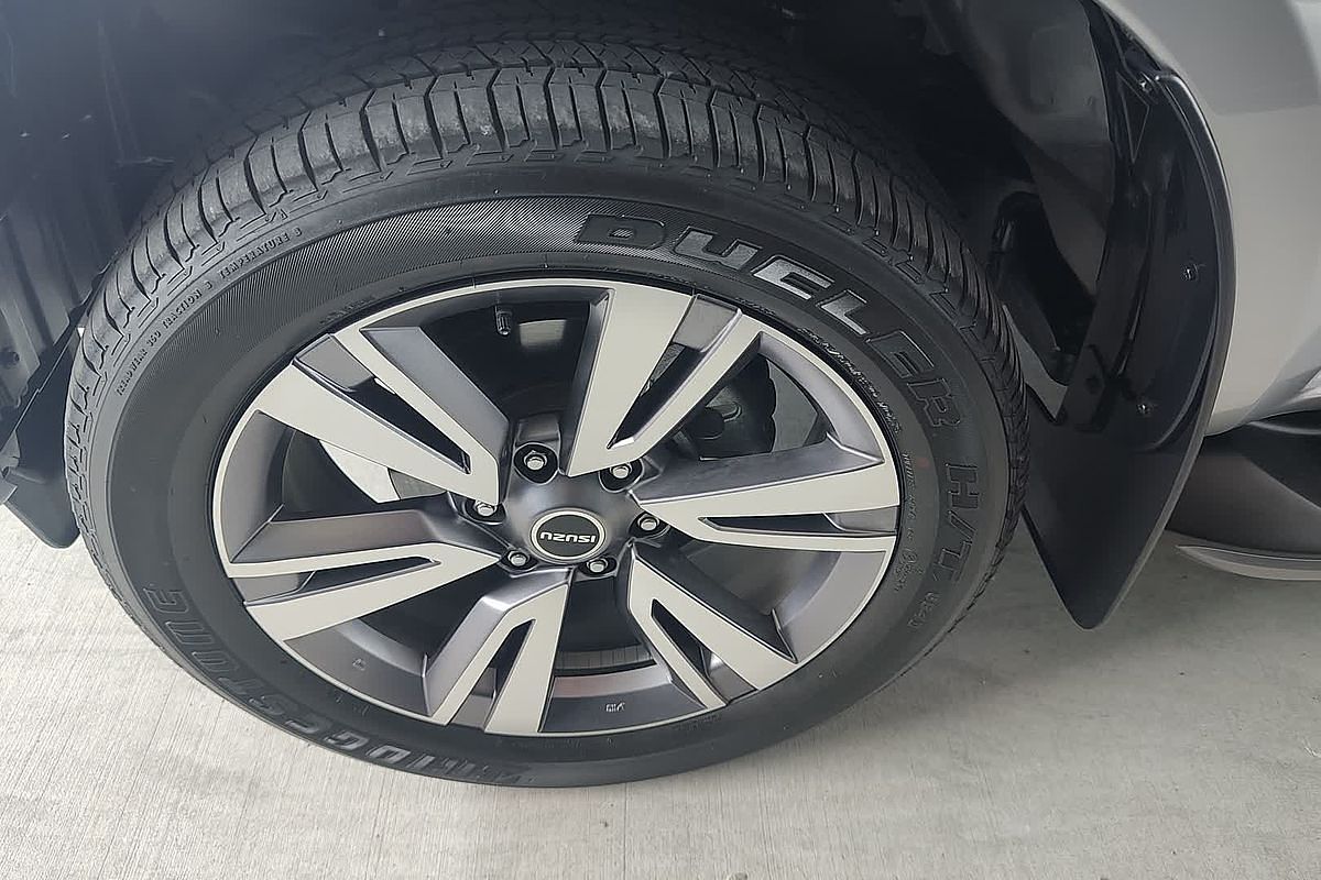 2023 Isuzu MU-X LS-T