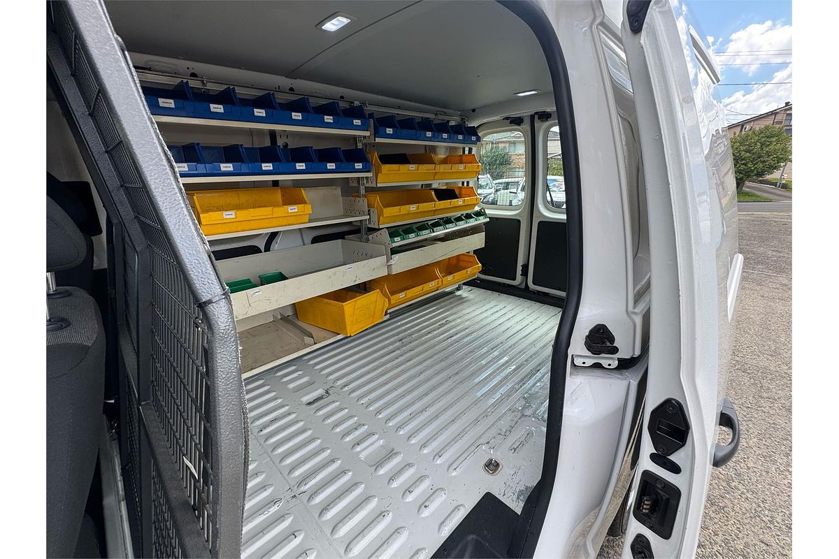 2017 Volkswagen Caddy TSI220 2KN SWB
