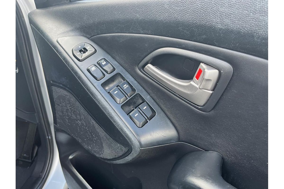 2012 Hyundai ix35 Active LM2