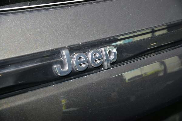 2023 Jeep Grand Cherokee Overland WL