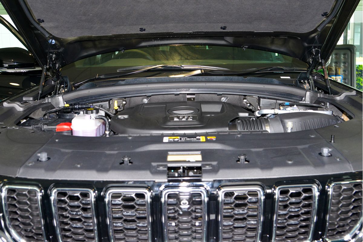 2023 Jeep Grand Cherokee Overland WL