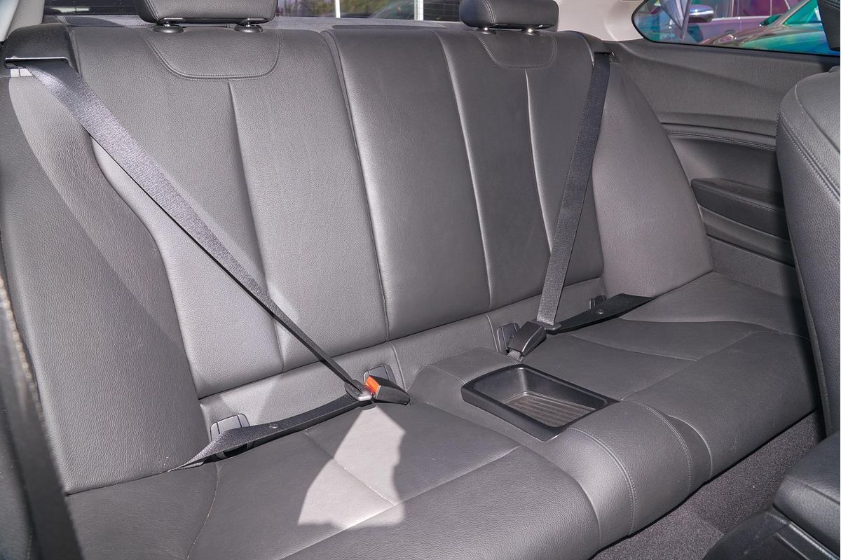 2015 BMW 2 Series 220i M Sport F22