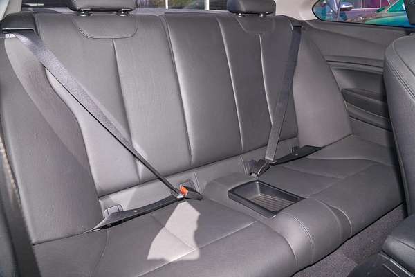 2015 BMW 2 Series 220i M Sport F22
