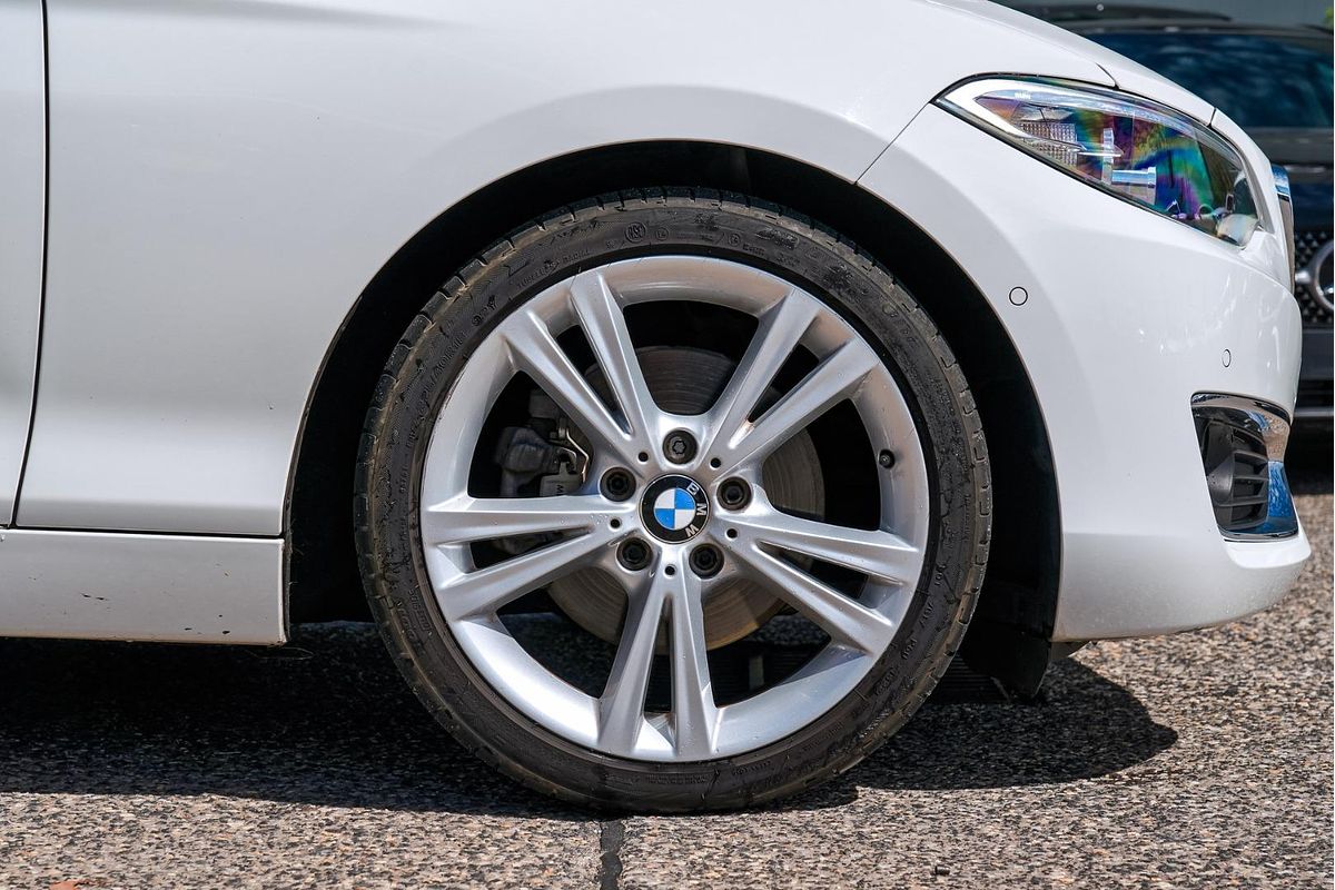 2015 BMW 2 Series 220i M Sport F22