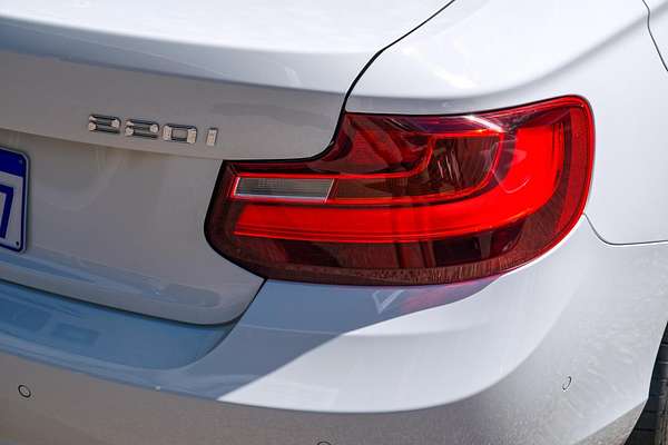 2015 BMW 2 Series 220i M Sport F22