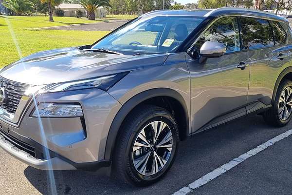 2025 Nissan X-TRAIL ST-L T33