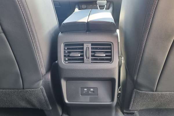 2025 Nissan X-TRAIL ST-L T33