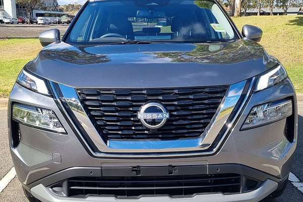 2025 Nissan X-TRAIL ST-L T33