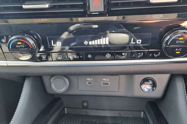 2025 Nissan X-TRAIL ST-L T33