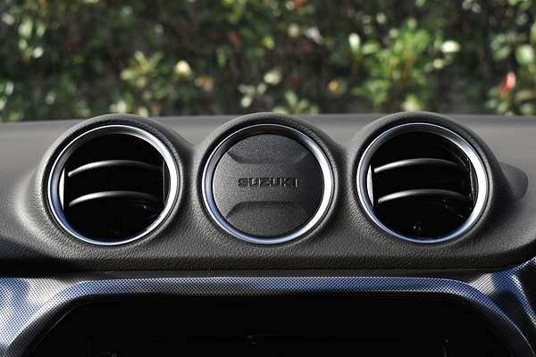 2024 Suzuki Vitara Turbo LY Series II