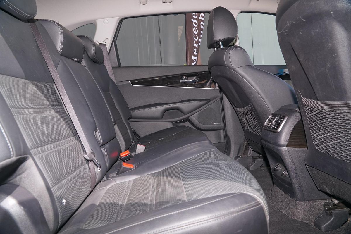2019 Kia Sorento SLi UM