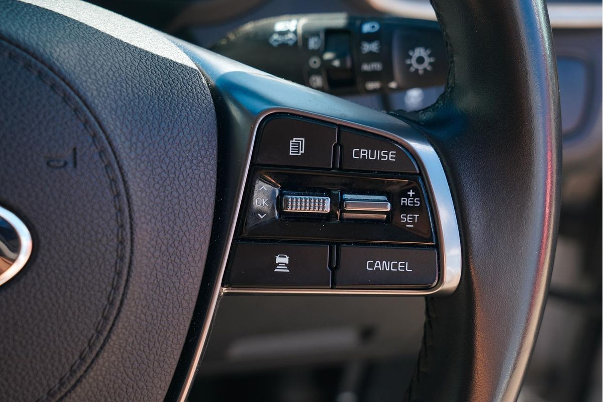 2019 Kia Sorento SLi UM