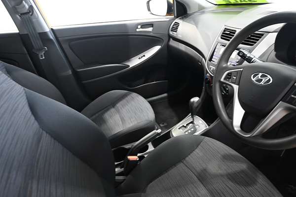 2017 Hyundai Accent Active RB4