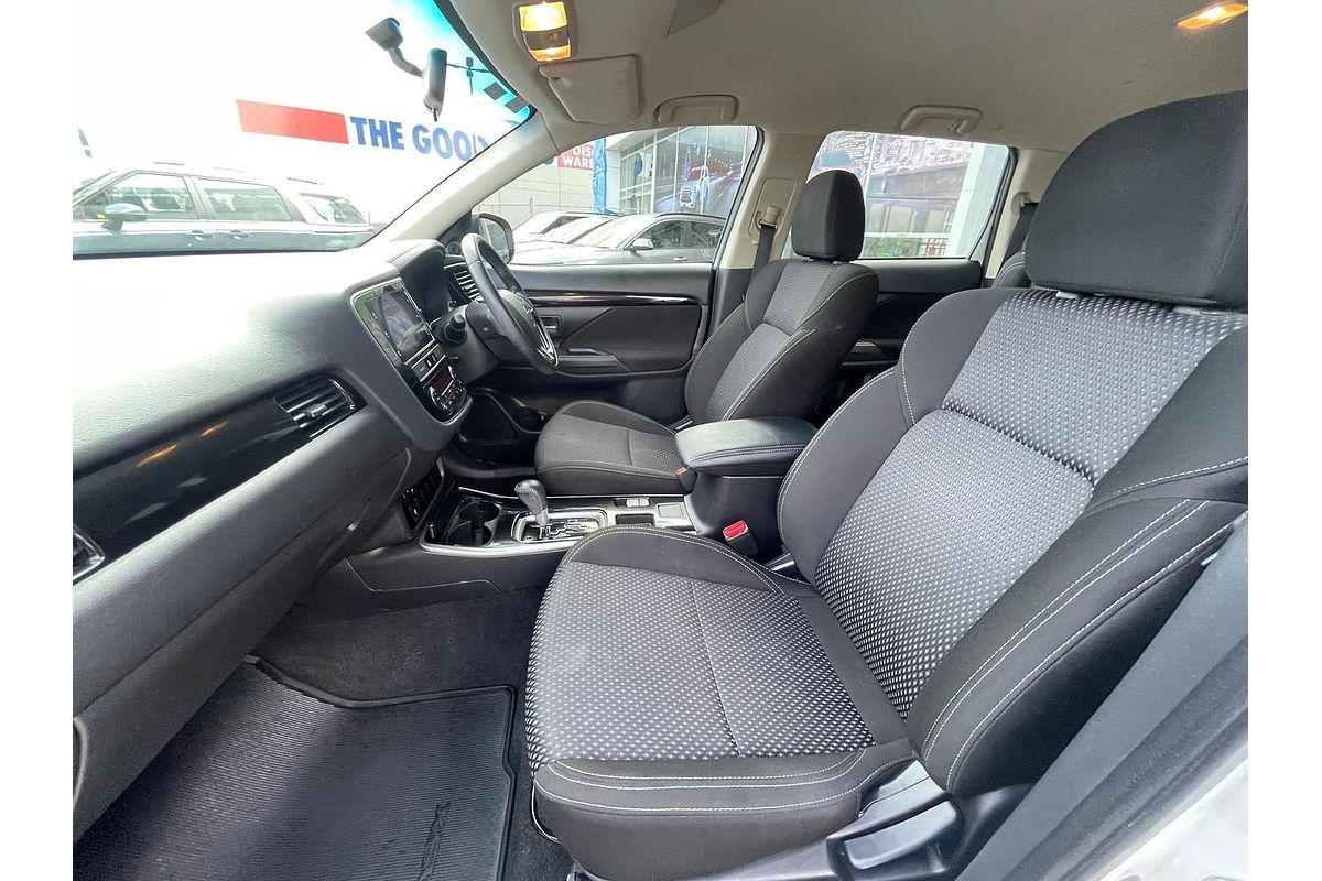 2018 Mitsubishi Outlander ES ZL