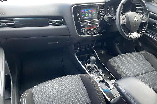 2018 Mitsubishi Outlander ES ZL