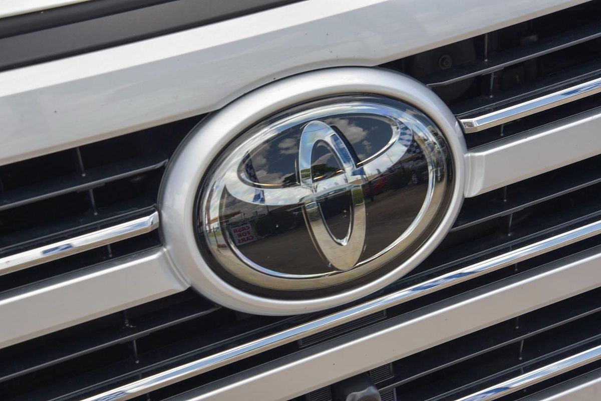 2023 Toyota Landcruiser Sahara ZX FJA300R