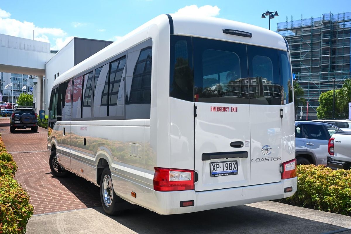 2024 Toyota Coaster Deluxe GDB70R