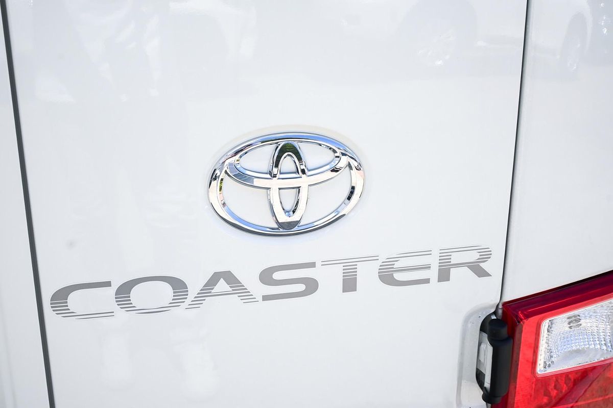 2024 Toyota Coaster Deluxe GDB70R