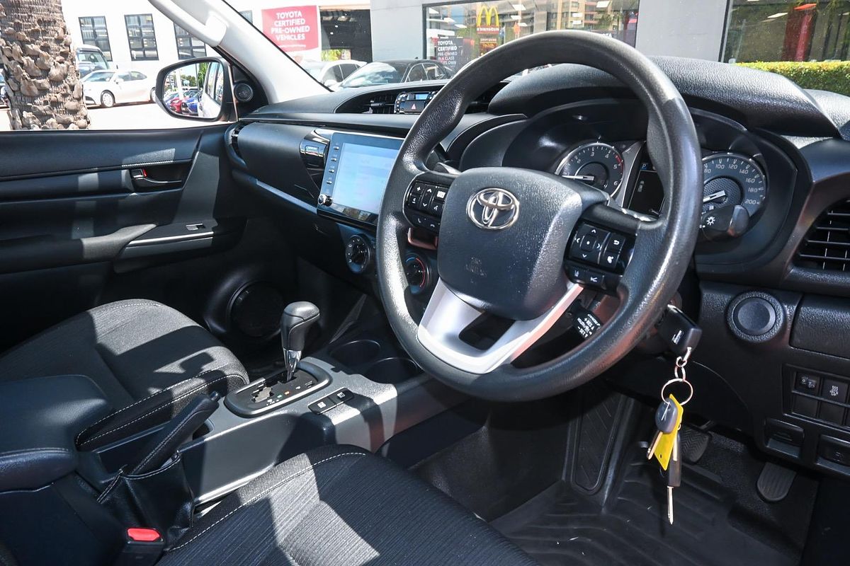 2020 Toyota Hilux SR GUN126R 4X4