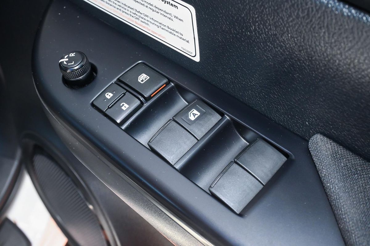 2020 Toyota Hilux SR GUN126R 4X4