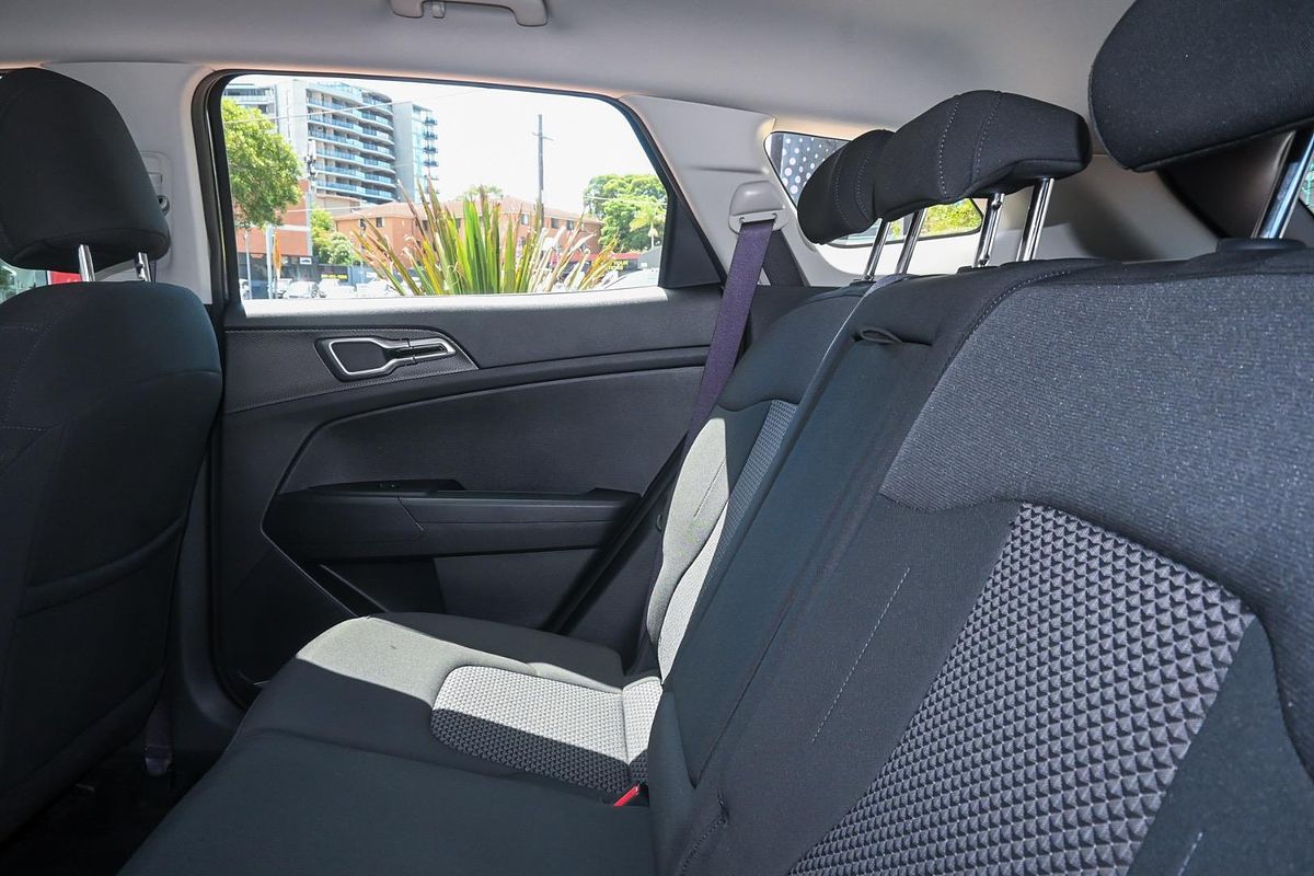 2023 Kia Sportage S NQ5