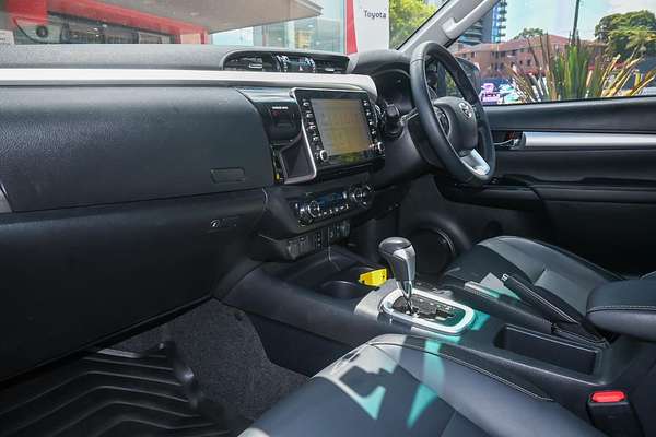 2021 Toyota Hilux SR5 GUN126R 4X4