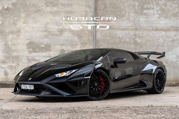 2023 Lamborghini Huracan STO 724