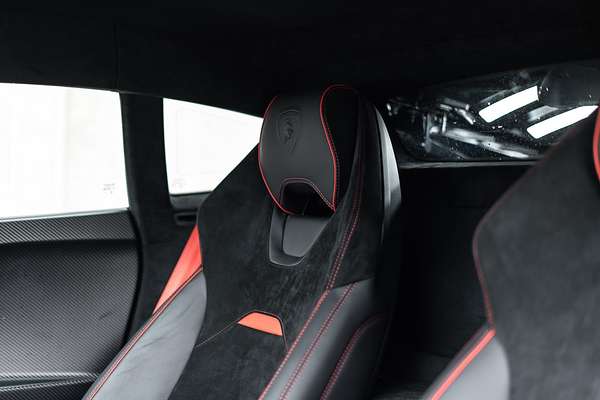 2023 Lamborghini Huracan STO 724