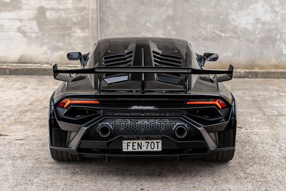 2023 Lamborghini Huracan STO 724