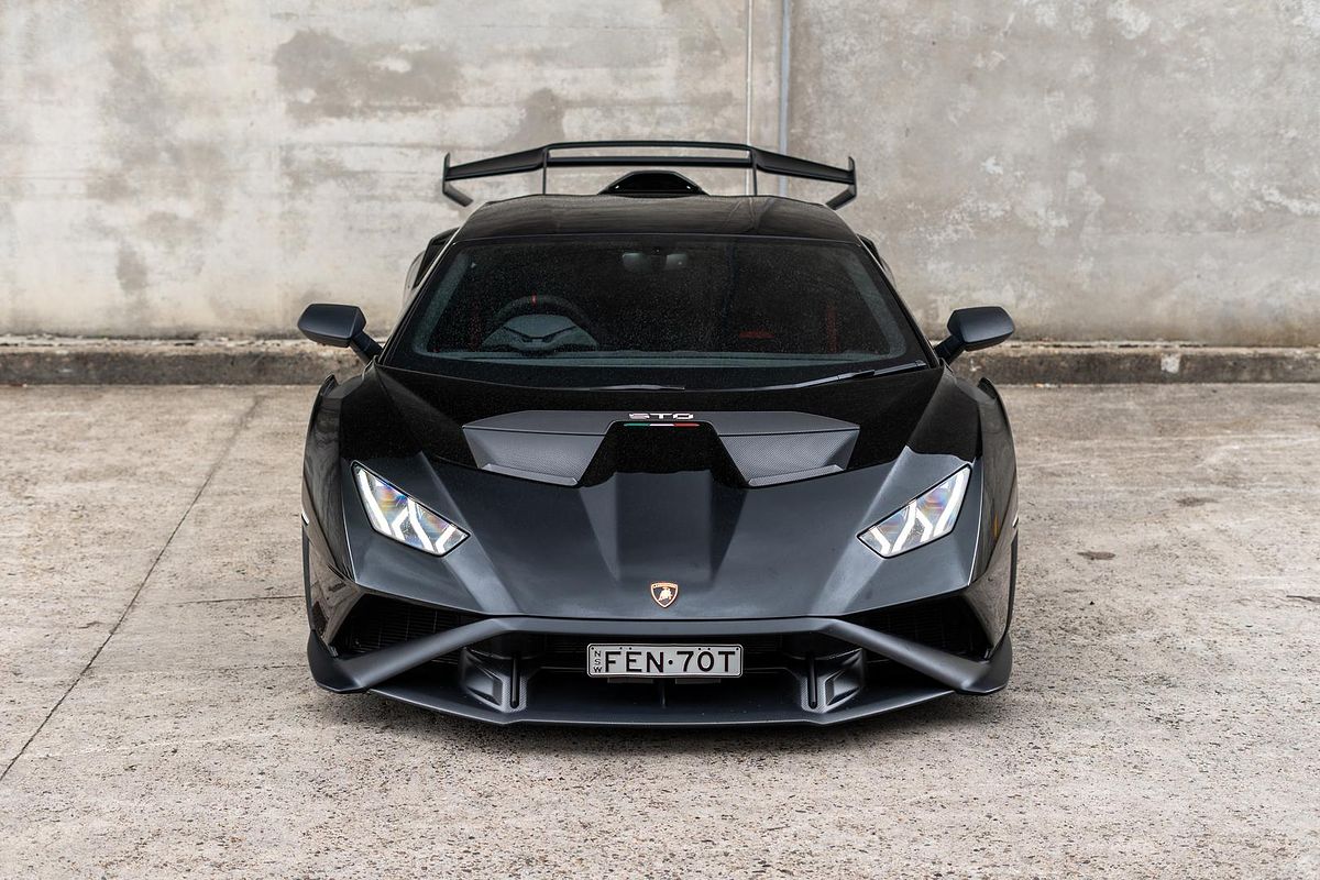 2023 Lamborghini Huracan STO 724