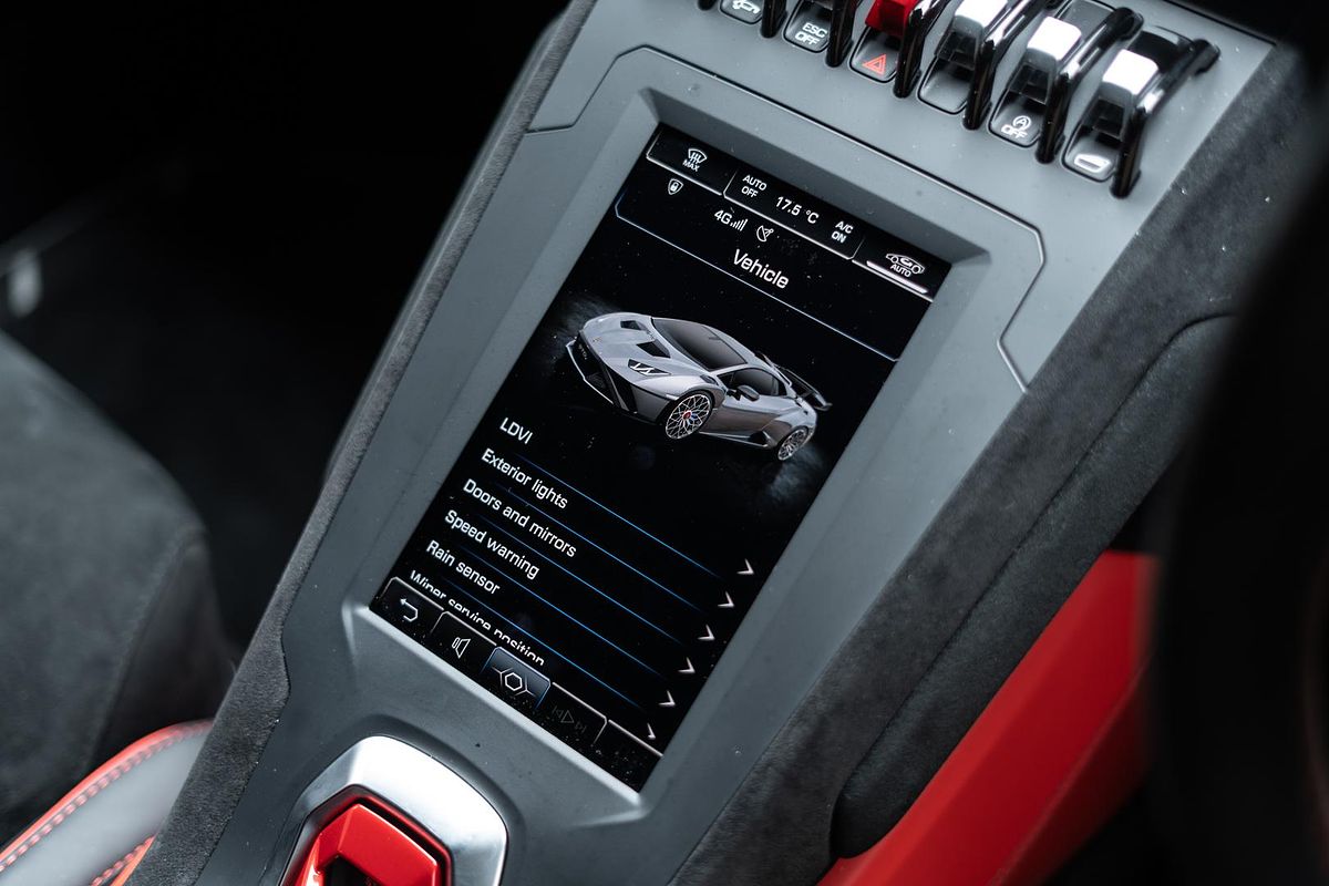 2023 Lamborghini Huracan STO 724