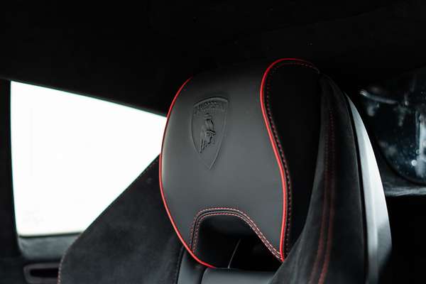 2023 Lamborghini Huracan STO 724
