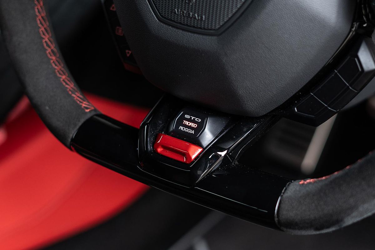 2023 Lamborghini Huracan STO 724