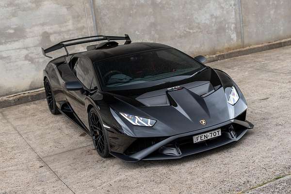 2023 Lamborghini Huracan STO 724